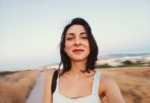 Backstage Stars: Ιωάννα Πλέσσα – Εικαστικός /Σκηνογράφος / Ενδυματολόγος